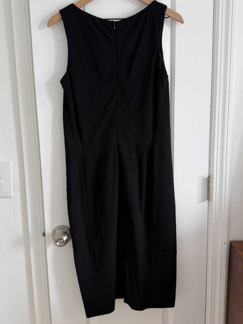 MM LaFleur The Rachel Sheath V-Neck Dress - Ponte - Picture 8 of 10